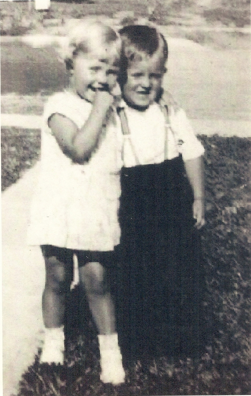 Dee at about 5 years old