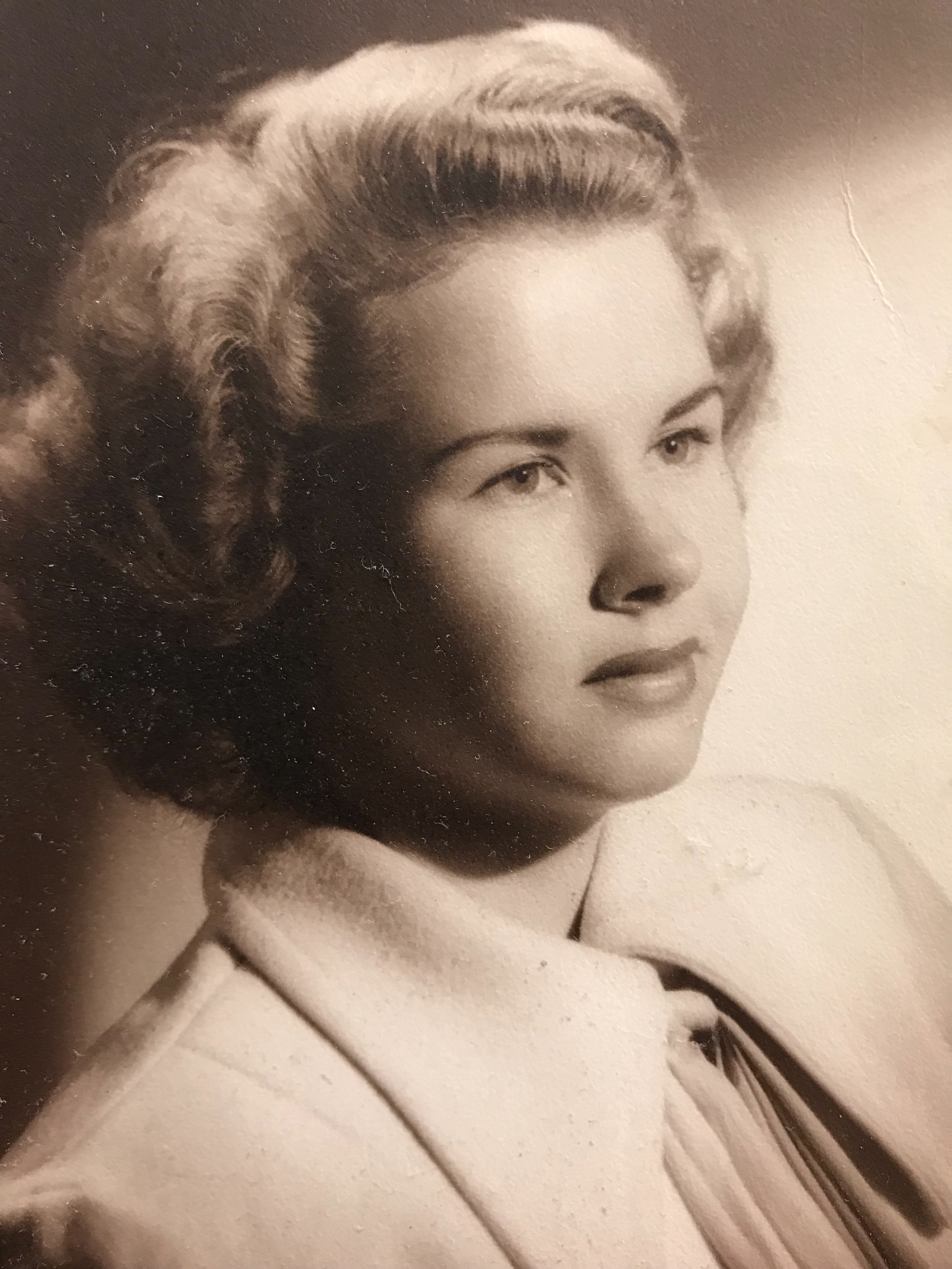 Dee at about 17 years old